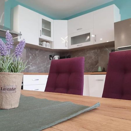 סופיה Al Malina 3Bdr Family Apt With Parking Space Near Airport And Iec מראה חיצוני תמונה